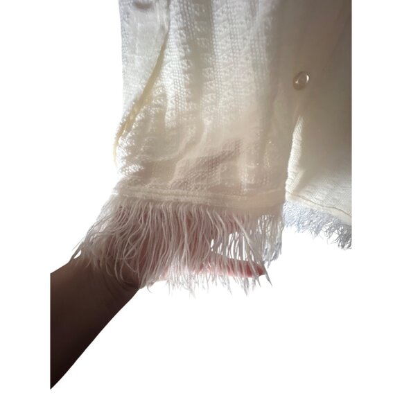 Vintage Style White Fringe Button-Up Knit Poncho With Collar - Picture 3 of 5